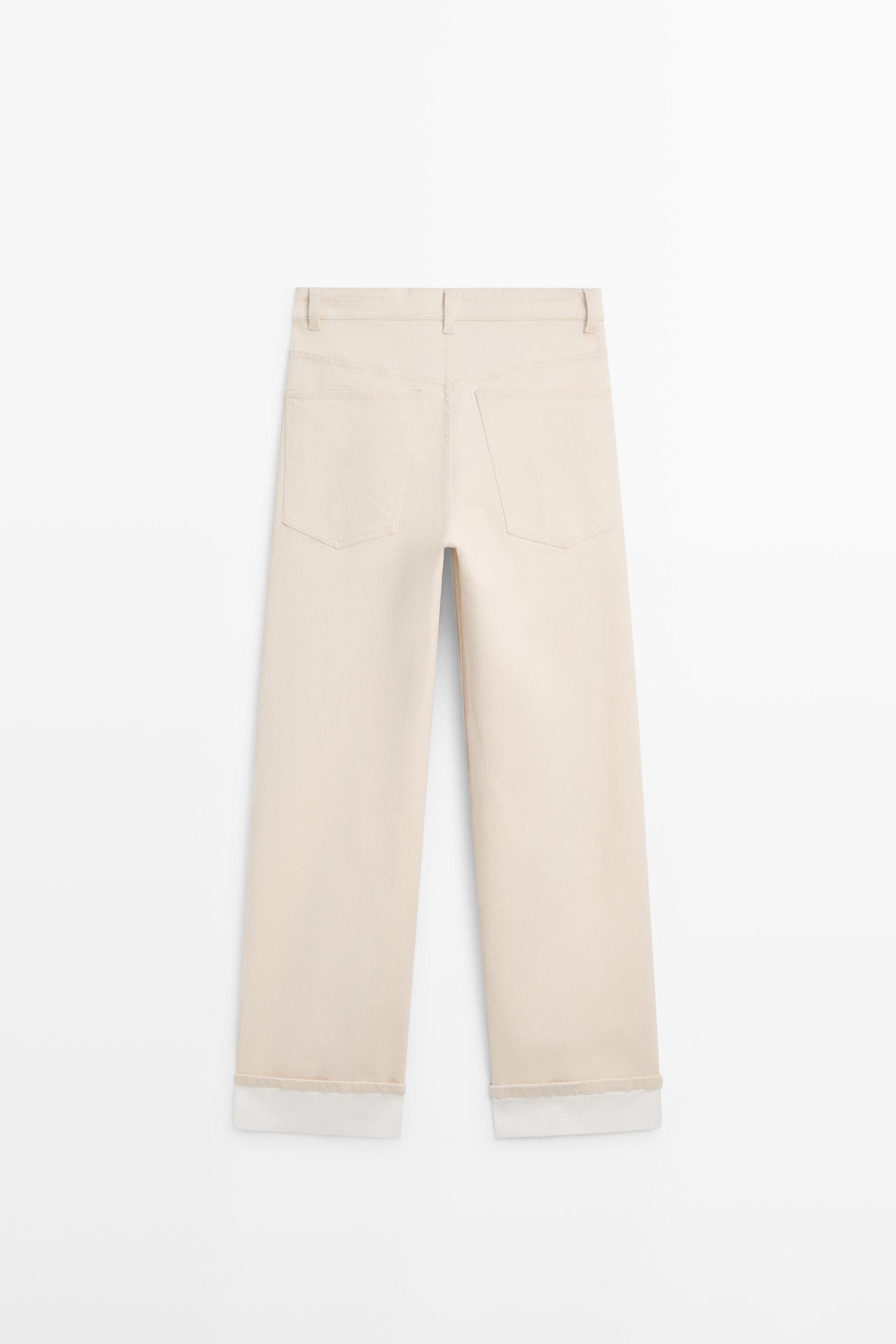 Straight-leg jeans with turn-up hems